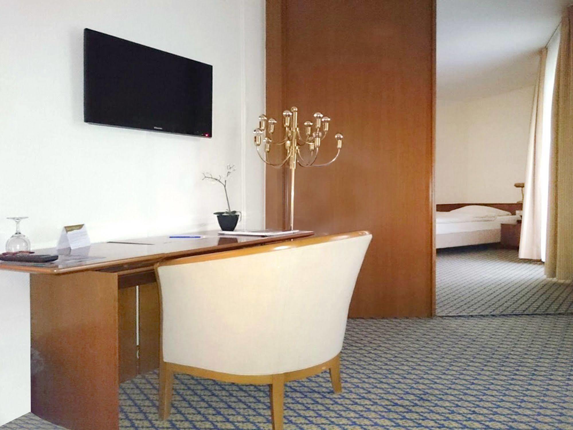 Seehotel Am Tankumsee イゼンビュッテル エクステリア 写真