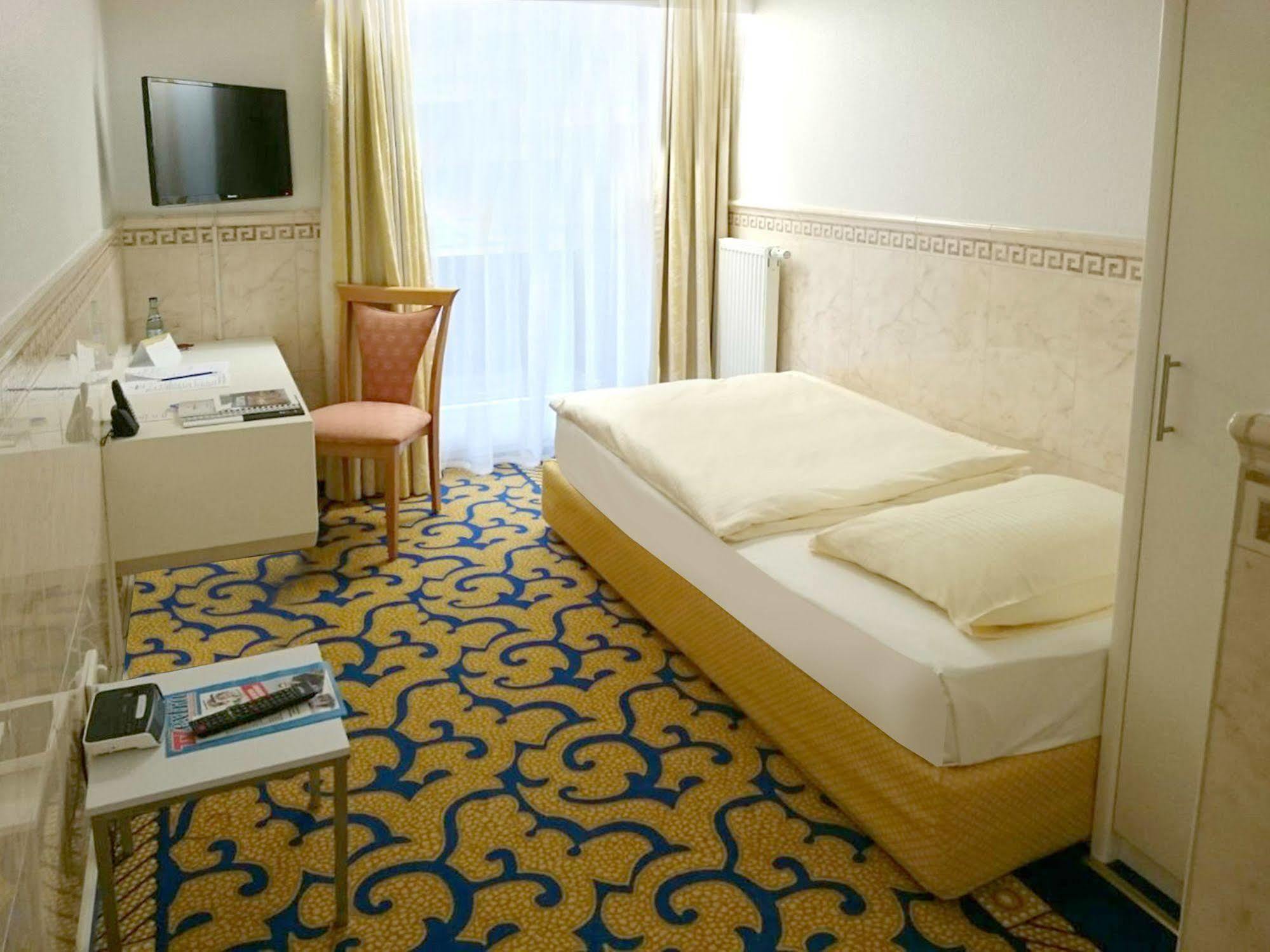 Seehotel Am Tankumsee イゼンビュッテル エクステリア 写真