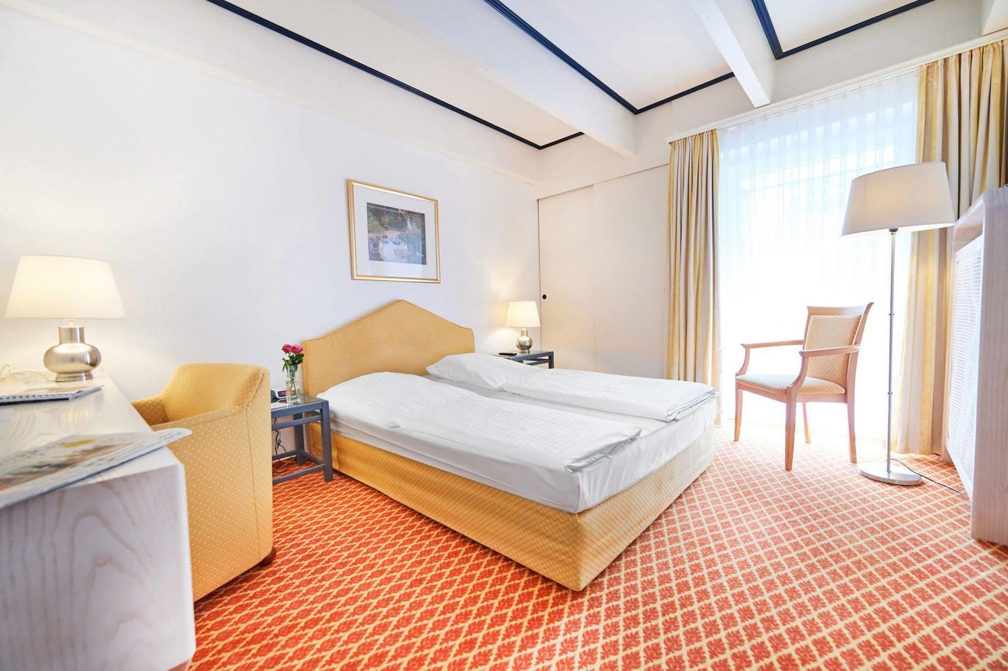 Seehotel Am Tankumsee イゼンビュッテル エクステリア 写真